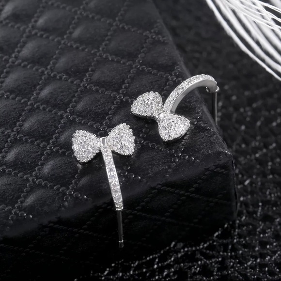 ✨Stunning Bow Drops✨ - Picture 3 of 7